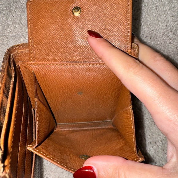 Louis Vuitton Monogram Marco Bi Fold Men’s Wallet - Picture 8 of 12